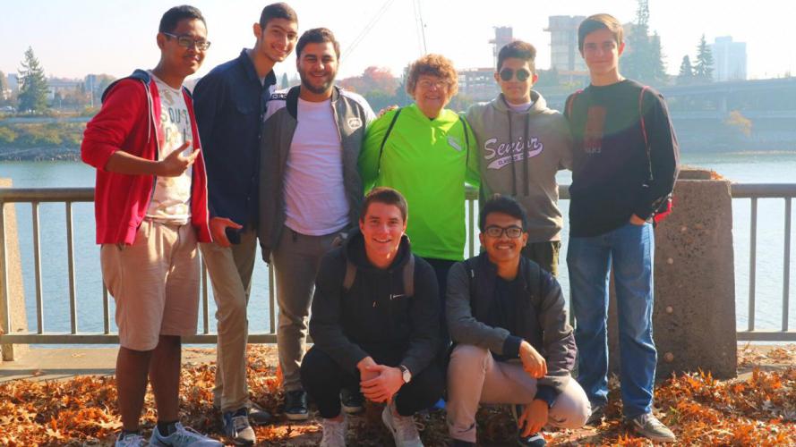 Picture of Saudi student with classmates in US