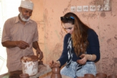  A visit to an Omani pottery factory during one of many cultural outtings gave students a chance for a hands-on experience (above). Students in an Arabic language class (below).