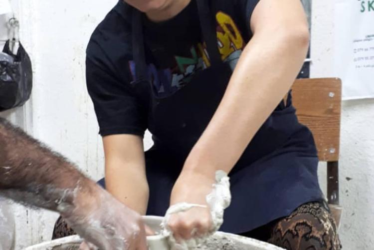 A Fall 2018 student in ART 350 visits a ceramics workshop in As-Salt