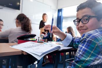  اللغة الإنجليزية للتواصل العام